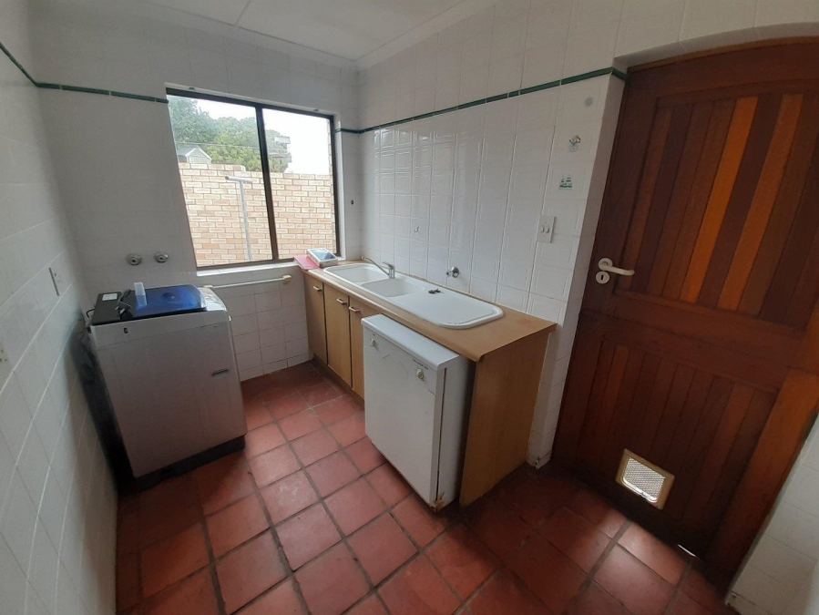 4 Bedroom Property for Sale in Paradise Beach Eastern Cape